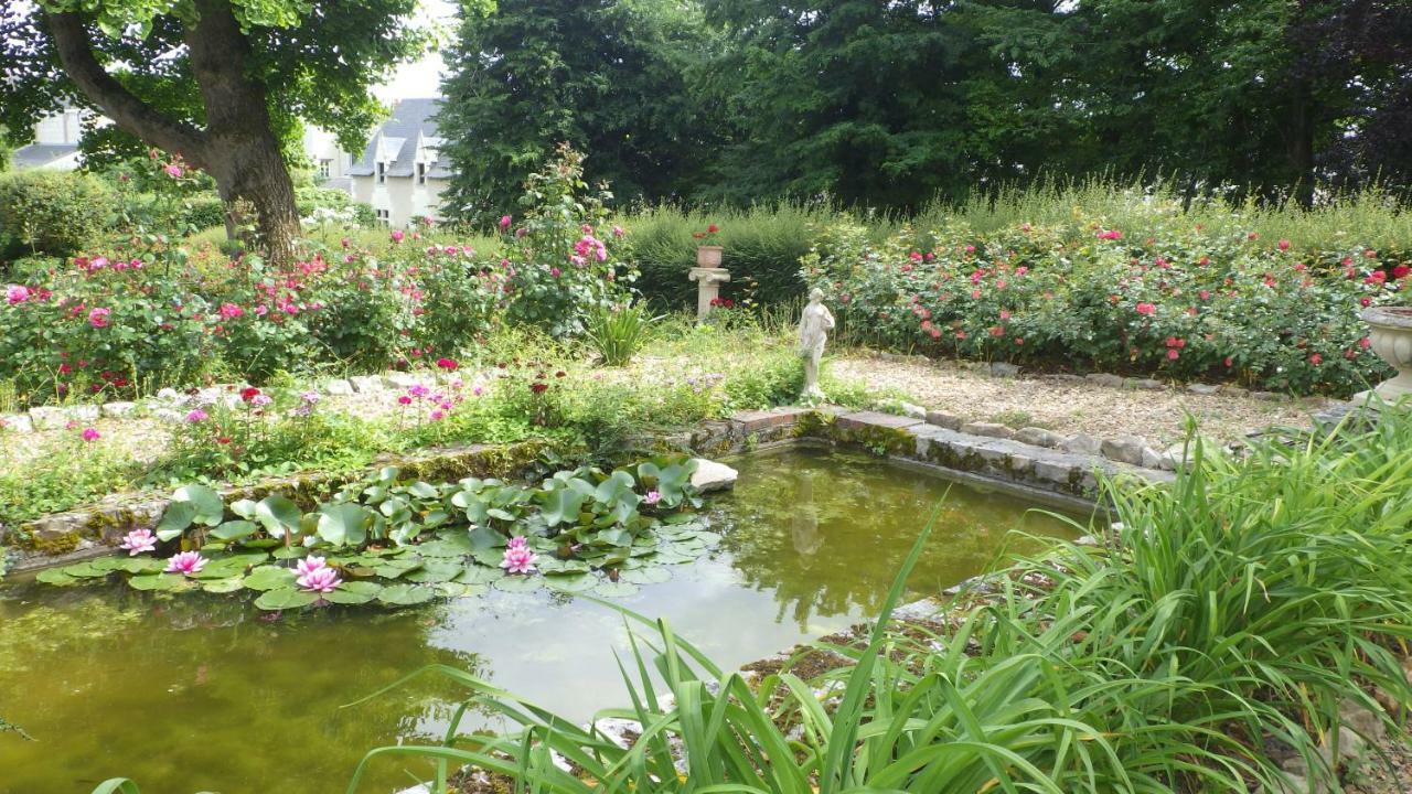 Le Manoir De La Baldette Bed and Breakfast Gennes-Val-de-Loire Buitenkant foto